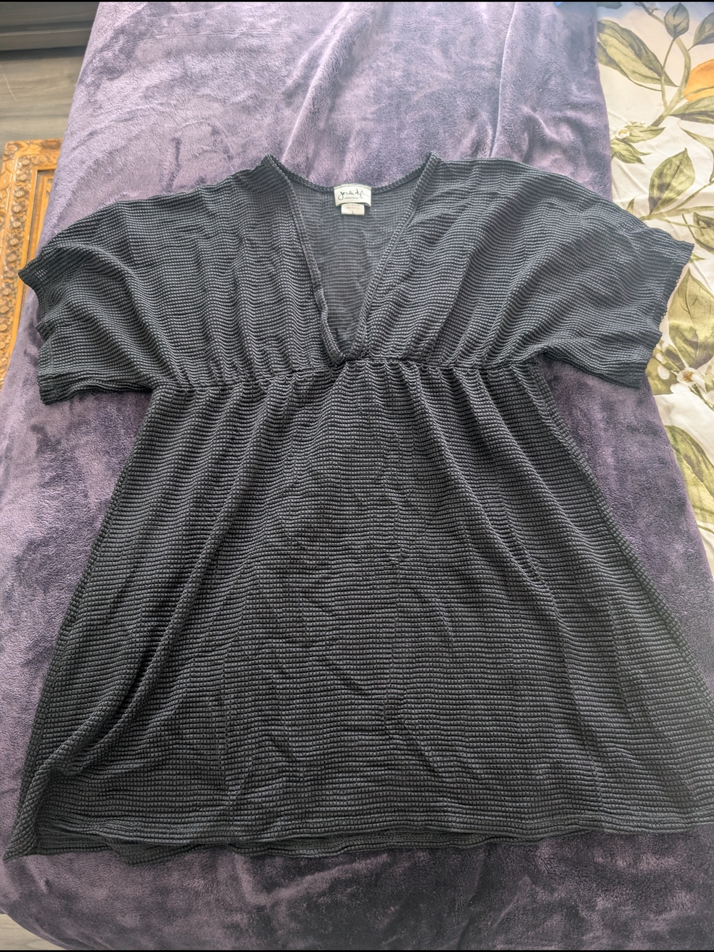 Jordan Taylor Black Textured V-Neck Tunic Swim Coverup